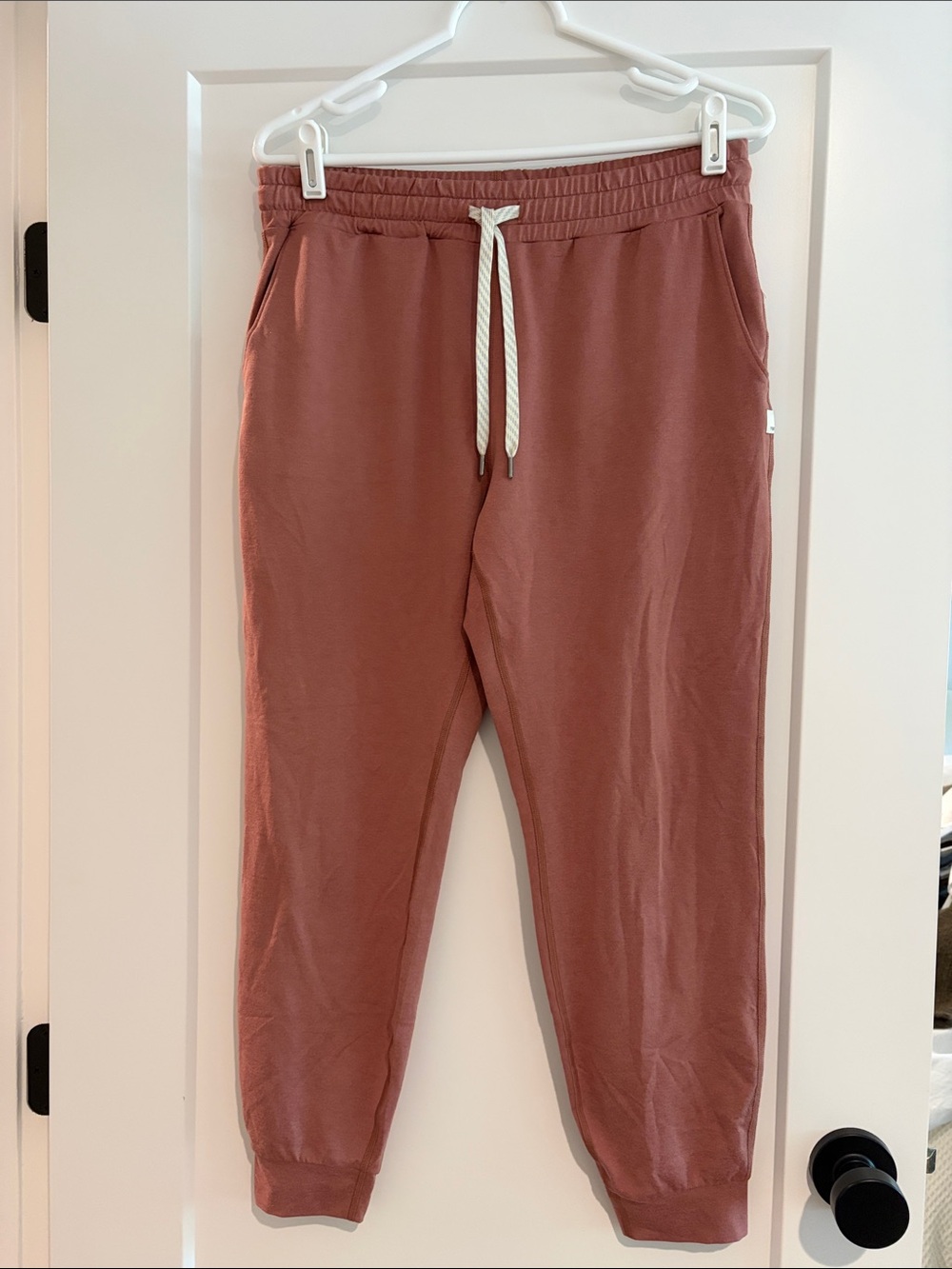Vuori Dusty Rose Joggers with White Drawstring